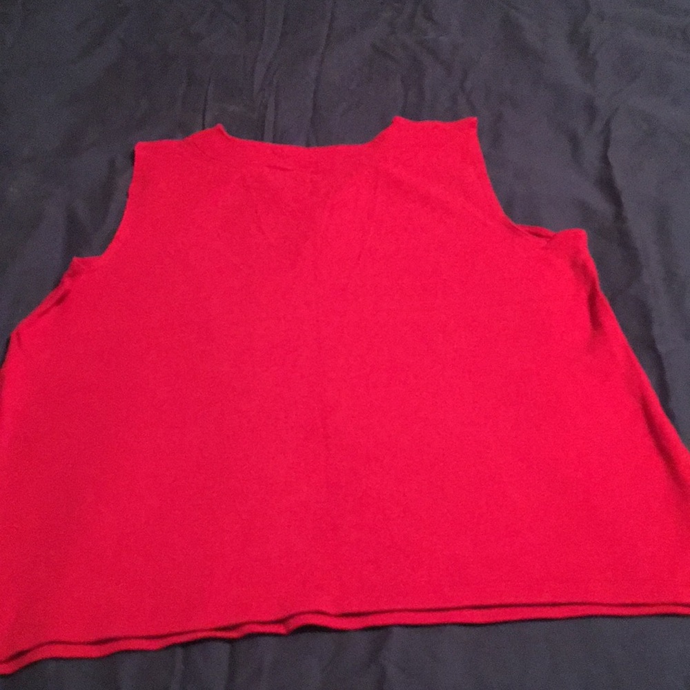 Top - Picture 2 of 3